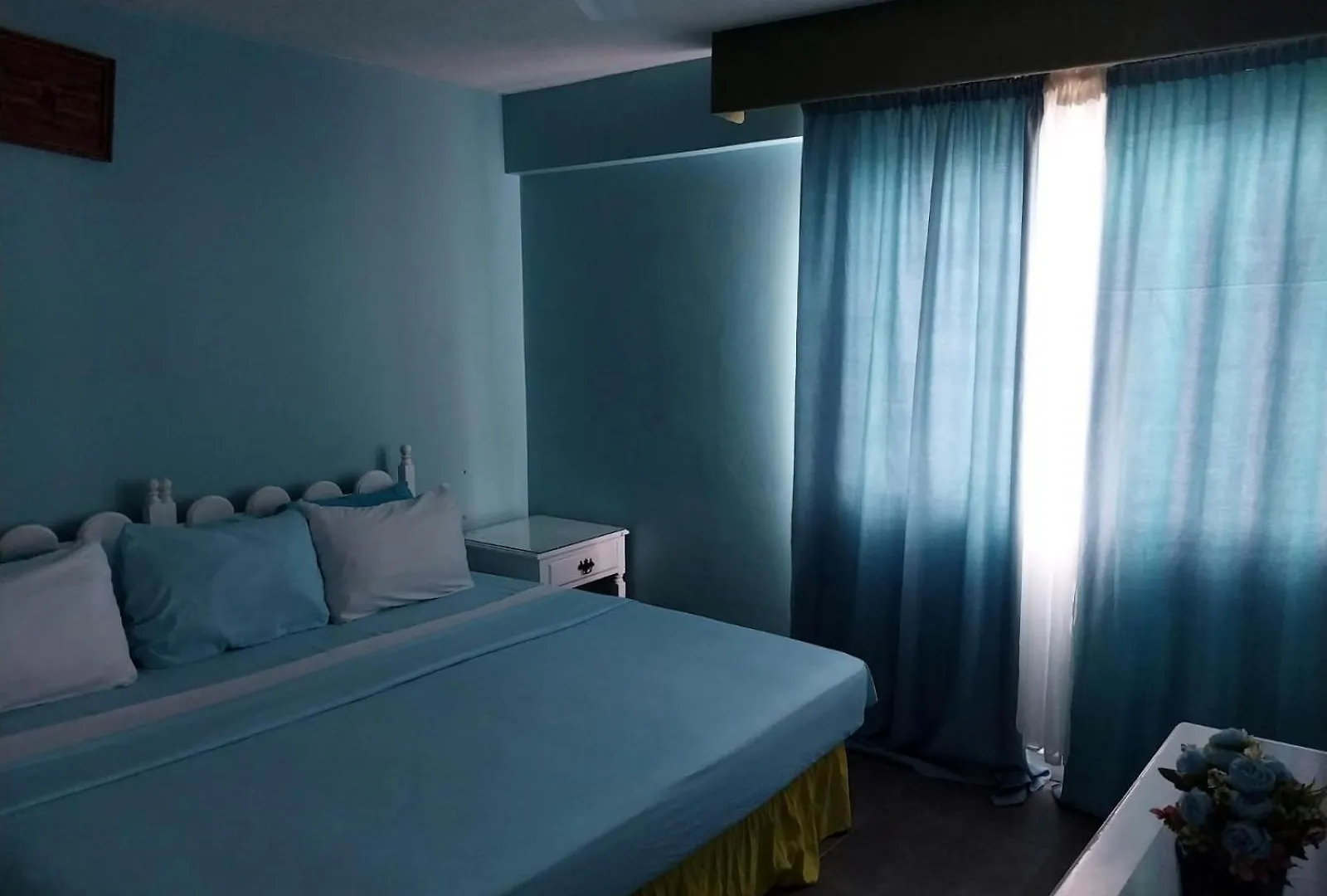 Beach-Side Condos At Turtle Beach Towers Ocho Rios Apartment