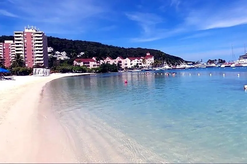 Beach-Side Condos At Turtle Beach Towers Ocho Rios 0*,